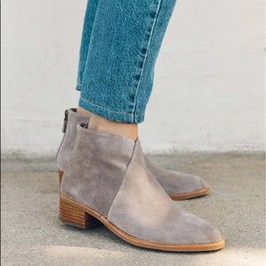 Soludos Venetian Bootie